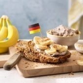 Duits volkorenbrood met Chiquita banaan en kokosnoot